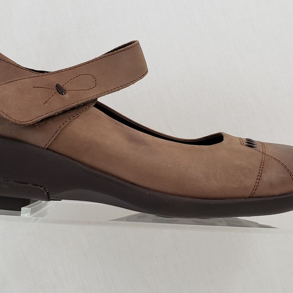 Gravity Defyer Azite Brown Leather M/J size 9.5 - Picture 2 of 8